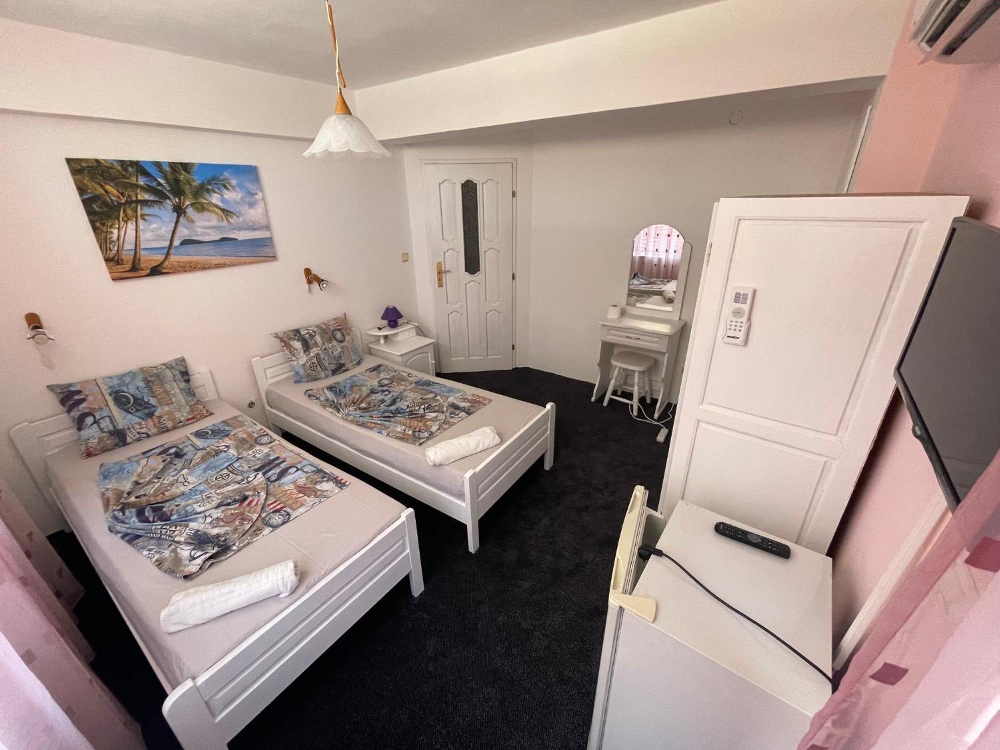 Guesthouse Flora Китен Экстерьер фото